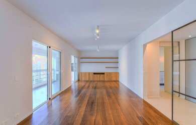 Imagem: O apartamento possui 3 Dormitórios, 3 Suítes, 5 Banheiros