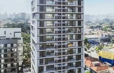 Imagem: O apartamento possui 2 Dormitórios, 1 Suíte, 2 Banheiros e