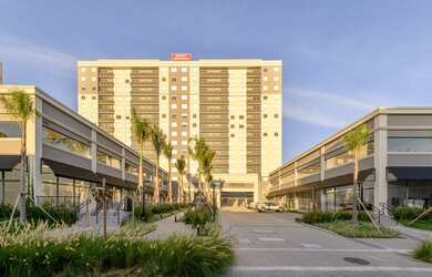 Imagem: O apartamento possui 2 Dormitórios, 1 Suíte, 2 Banheiros