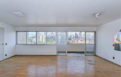 Imagem: O apartamento possui 3 Dormitórios, 1 Suíte, 3 Banheiros