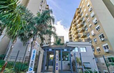 Imagem: O apartamento possui 2 Dormitórios, 1 Suíte, 2 Banheiros