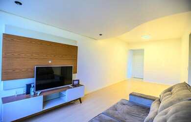 Imagem: O apartamento possui 2 Dormitórios, 2 Banheiros, 1 Vaga na