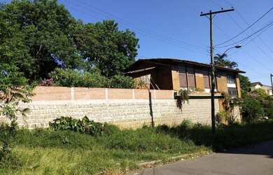 Imagem: O terreno possui Imóvel novo e está localizado em Santa Tereza