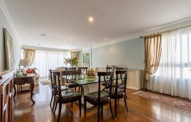 Imagem: O apartamento possui 5 Dormitórios, 3 Suítes, 6 Banheiros