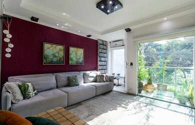 Imagem: A casa possui 3 Dormitórios, 3 Suítes, 4 Banheiros, 4 Vagas