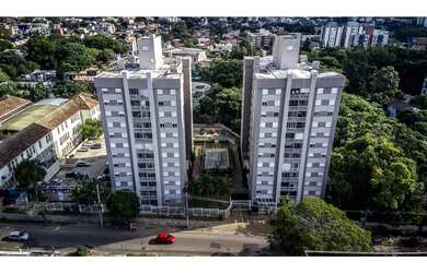 Imagem: O apartamento possui 3 Dormitórios, 1 Suíte, 2 Banheiros