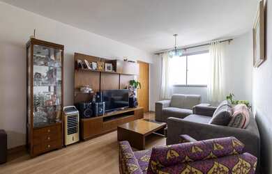 Imagem: O apartamento e possui 3 Dormitórios, 1 Suíte, 3 Banheiros