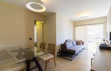 Imagem: O apartamento possui 2 Dormitórios, 1 Suíte, 2 Banheiros