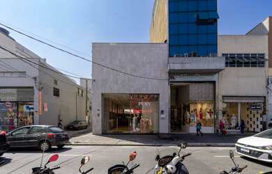 Imagem: A sala comercial possui 1.744m² de Área Privada e está localizado