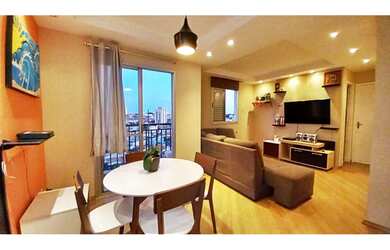 Imagem: O apartamento possui 1 Dormitório, 1 Banheiro, 1 Vaga na garagem