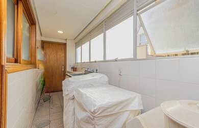 Imagem 14: Apartamento à venda em Porto Alegre, Rio Branco, com 3 quartos, 157,61m²