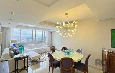 Imagem: O apartamento possui 3 Dormitórios, 1 Suíte, 4 Banheiros