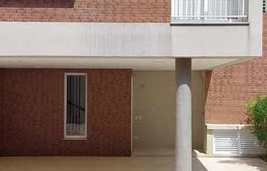 Imagem: A casa em condomínio possui 4 Dormitórios, 4 Suítes, 7 Banheiros