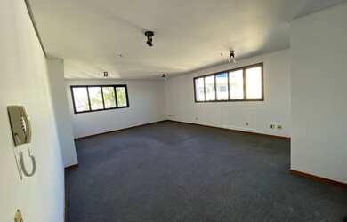 Imagem 12: Sala Comercial de Alto Padrão disponível para venda em Porto Alegre-RS,...