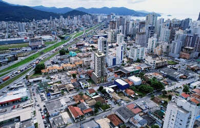 Imagem 16: Apartamento à venda no bairro Meia Praia - Itapema/SC