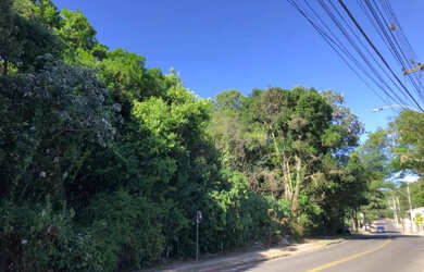 Imagem: O terreno possui 46.000m² de Área e está localizado em Vila