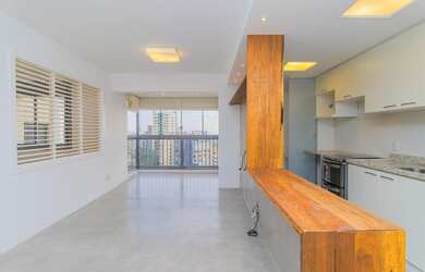 Imagem: O apartamento possui 1 Dormitório, 1 Banheiro, 1 Vaga na garagem