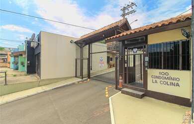 Imagem: A casa em condomínio possui 3 Dormitórios, 1 Banheiro, 1 Vaga