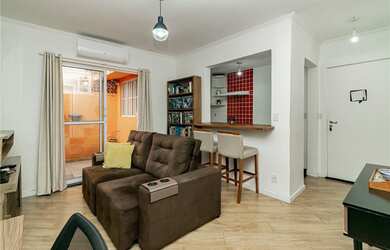 Imagem: O apartamento possui 1 Dormitório, 1 Banheiro, 40m² de Área