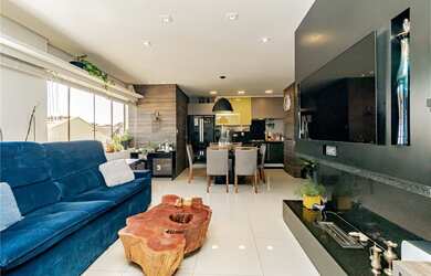 Imagem: O apartamento possui 1 Dormitório, 2 Banheiros, 2 Vagas na