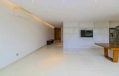 Imagem 5: Casa à venda no bairro Alto da Boa Vista - São Paulo/SP