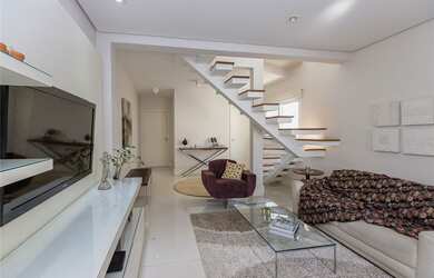 Imagem: A casa possui 3 Dormitórios, 1 Suíte, 4 Banheiros, 2 Vagas