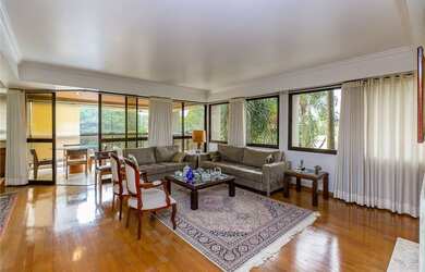 Imagem: O apartamento e possui 4 Dormitórios, 1 Suíte, 6 Banheiros