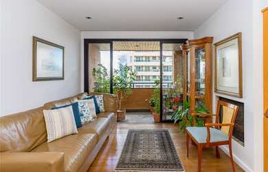 Imagem: O apartamento possui 3 Dormitórios, 1 Suíte, 3 Banheiros