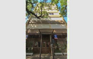 Imagem: O apartamento possui 3 Dormitórios, 1 Suíte, 4 Banheiros