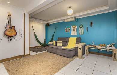 Imagem: O apartamento e possui 2 Dormitórios, 1 Suíte, 3 Banheiros