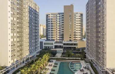 Imagem: O apartamento possui 2 Dormitórios, 2 Banheiros, 1 Vaga na