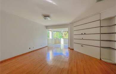 Imagem 3: Apartamento à venda no bairro Vila Ipiranga - Porto Alegre/RS