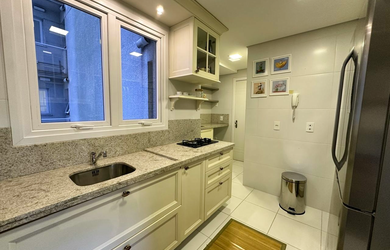 Imagem: O apartamento possui 3 Dormitórios, 1 Suíte, 5 Banheiros