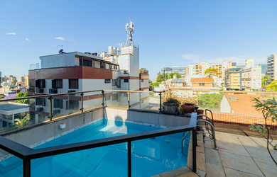 Imagem: O apartamento na cobertura possui 3 Dormitórios, 2 Suítes