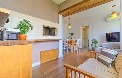 Imagem: O apartamento possui 2 Dormitórios, 1 Suíte, 3 Banheiros