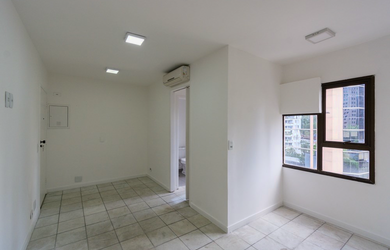 Imagem: A sala comercial possui 1 Banheiro, 1 Vaga na garagem e 29m²