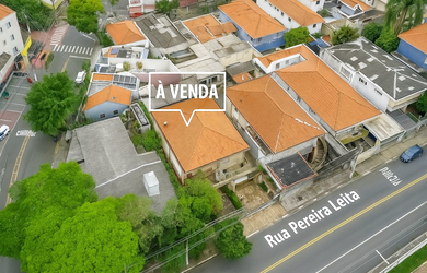 Imagem: A sala comercial possui 4 Banheiros, 4 Vagas na garagem, 323m²