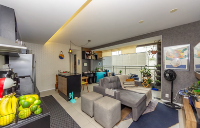 Imagem: O apartamento possui 2 Dormitórios, 1 Suíte, 2 Banheiros