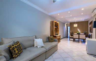 Imagem: A casa possui 3 Dormitórios, 1 Suíte, 4 Banheiros e está