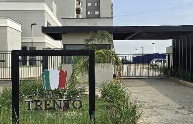 Imagem: O apartamento possui 2 Dormitórios, 1 Suíte, 2 Banheiros