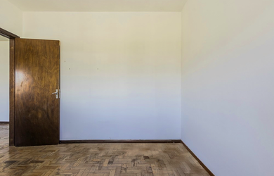 Imagem 5: Casa à venda em Porto Alegre, Sarandi, com 4 quartos, 300m²