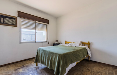 Imagem 6: Casa à venda em Porto Alegre, Sarandi, com 4 quartos, 300m²