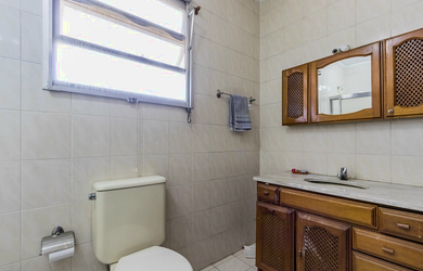 Imagem 10: Casa à venda em Porto Alegre, Sarandi, com 4 quartos, 300m²