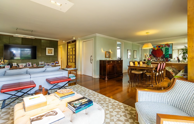 Imagem: O apartamento possui 4 Dormitórios, 3 Suítes, 4 Banheiros