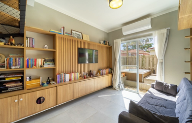 Imagem: A casa possui 3 Dormitórios, 1 Suíte, 3 Banheiros, 2 Vagas