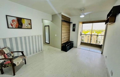 Imagem: O apartamento possui 2 Dormitórios, 1 Banheiro, 1 Vaga na garagem