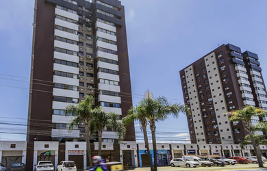 Imagem: O apartamento possui 2 Dormitórios, 1 Suíte, 2 Banheiros