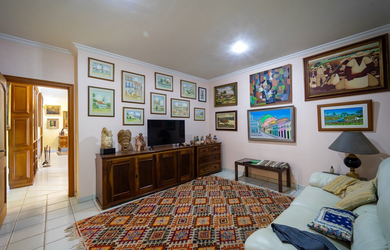 Imagem 4: na Rua Alfredo Abaid. Churrasqueira, Varanda, Área de serviçoeLareira