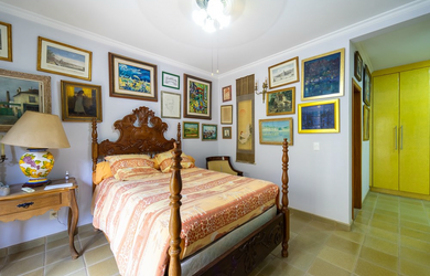 Imagem 10: na Rua Alfredo Abaid. Churrasqueira, Varanda, Área de serviçoeLareira