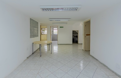 Imagem 9: 4 dormitórios na Rua Guilherme Rehder